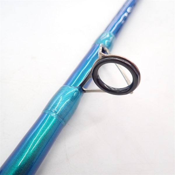 ２２サーフランダー４０５ＤＸ